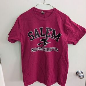Salem Massachusetts Witchy Witch Graphic T-Shirt Medium